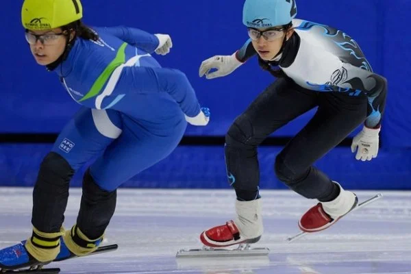 莱昂纳德完成五对五对抗训练 快船官宣揭幕战正式复出